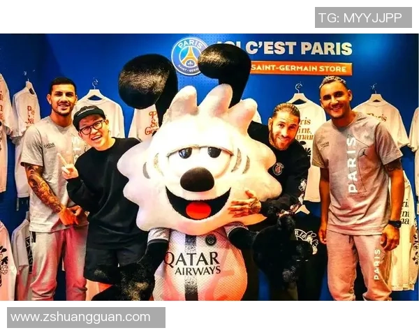 足球明星图案衣服的时尚潮流与个性表达探讨